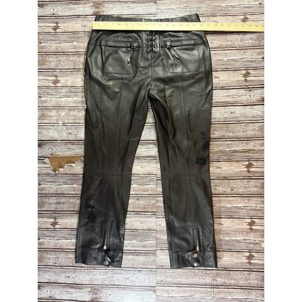Nina Ricci soft lamb leather Cut Out Floral Pattern pants sz 38 US 6 mspr $1495 - Picture 4 of 6